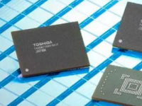 东芝公司在1987年发明了NAND型闪存