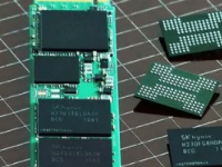 MaxTech认为目前新旧两款MacBookPro的主要差异为NAND闪存存储芯片的配置不同