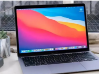 苹果Macbook Air 8G 内存版的才是 8000 多元
