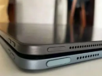 iPadPro2022款顶部和底部边缘的两个SmartConnector接口