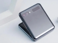 三星暗示GalaxyS22Ultra和ZFlip4上的各种功能都不会出现在iPhone上
