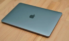 MacbookAir整体重量为1290giPadPro12英寸版本单机身重量为641g