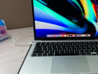 苹果MacBookAir15正式上市开售售价10499元起
