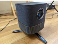 Mudix MX-2 Pro 是最便宜的 1080p 便携式投影仪之一 具有自动对焦功能