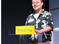 realme副总裁徐起和realme市场沟通总监宋琪发微博为真我GT5预热