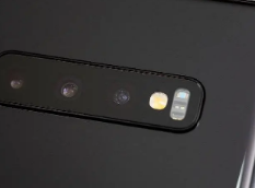 三星已经连续多年在自家旗舰手机上搭载1000万像素长焦专用镜头