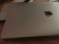 苹果MacBookPro出现了灰尘门事件