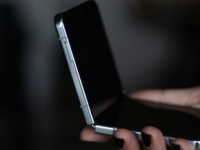 OnePlus 今年可能会推出 Galaxy Z Flip 竞争对手