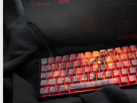 这款限量版Doom键盘让我直接回到地狱