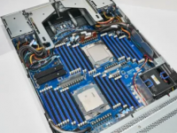 技嘉调整其RAM插槽将24TBDDR5内存条装入标准服务器